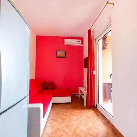 Apartment Marina 5 2-1 By Interhome